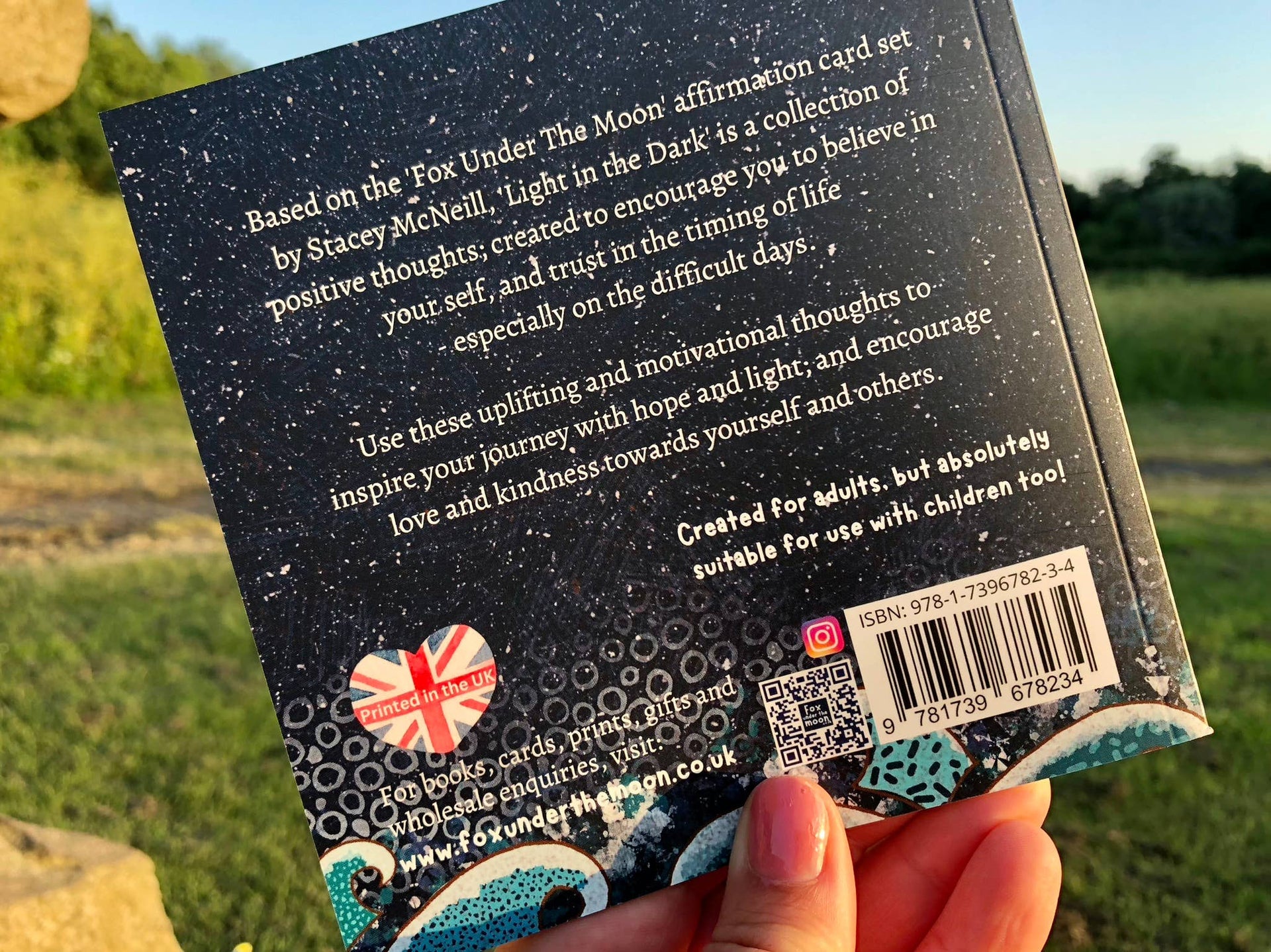 'Light In The Dark – A Book of Affirmations' Mini Book